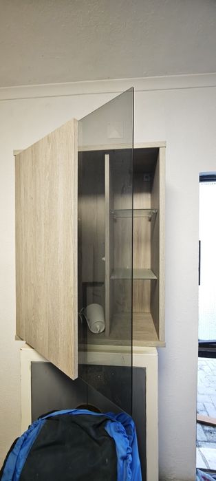 Móvel superior para copos garrafeira