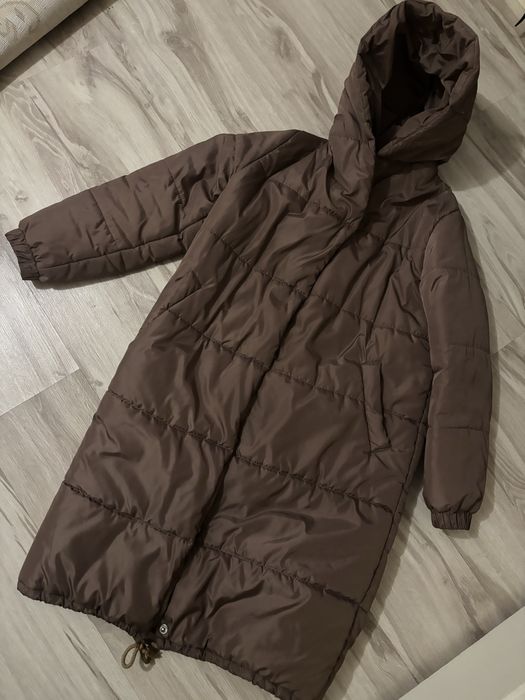 Продам зимову куртку в гарному стані
