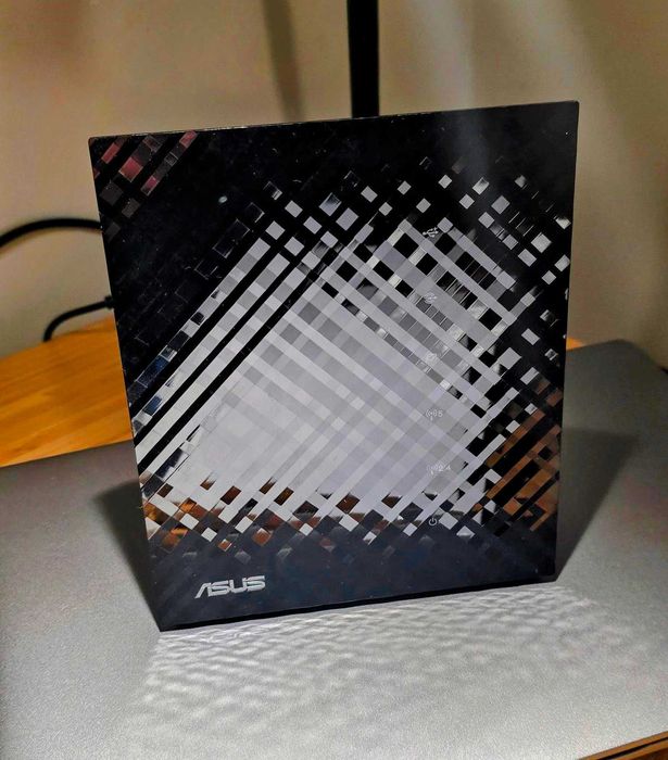 Router WiFi Asus RT-N56U – 2.4 / 5 GHz, Gigabit, bardzo dobry stan