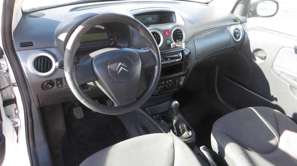 Citroen C2 1.4 Hdi diesel – Versão comercial - Ar condicionado - Revisão - Poucos kms - EXCELENTE!