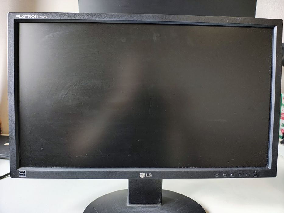 Monitor LG 22 cale