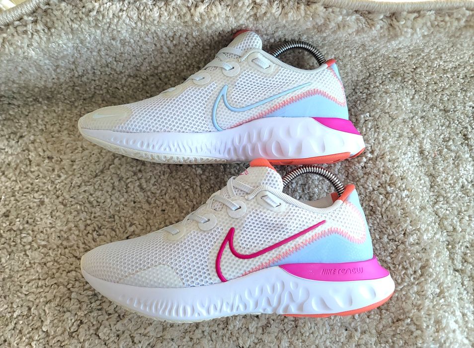 NIKE Renew р 39-40 Орігинал! Бігові кроссовки CK6360-100