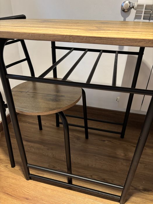 Conjunto de mesa com 2 cadeiras