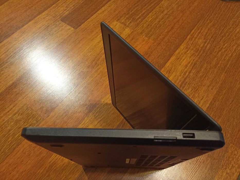 Dell Latitude E5450 14"fHD IPS/i5-5300U/8GbDDR3/128GbSSD/IntelHD