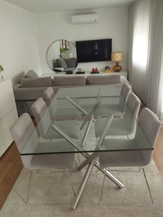 Mesa de sala em vidro temperado