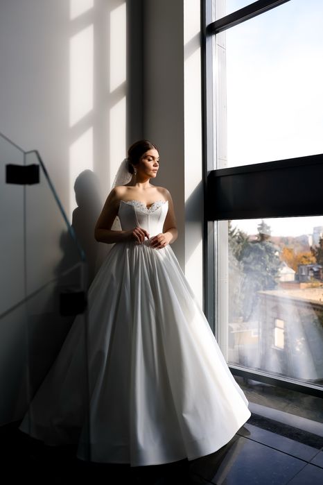 Продам трендову весільну сукню 2025-2026 року