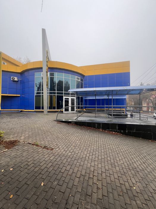 Окреме комерційне приміщення  1170 кв.м., під будь який бізнес.