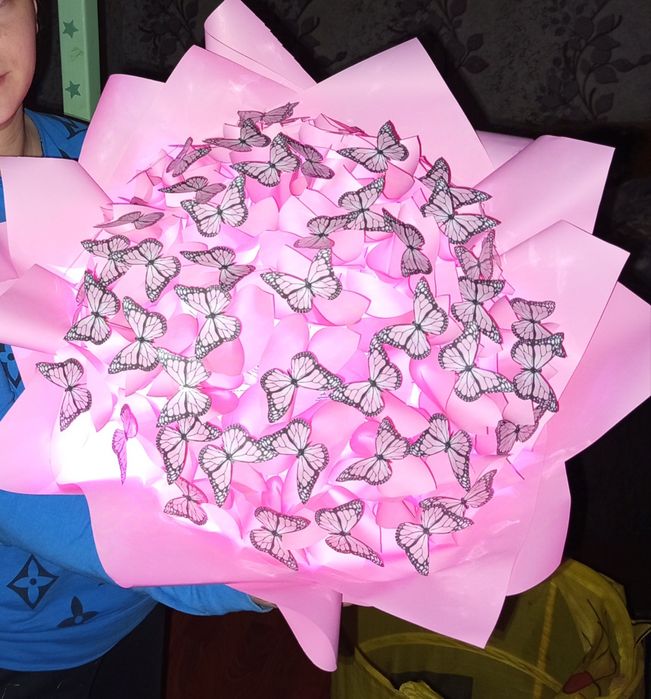 Букет з метеликів