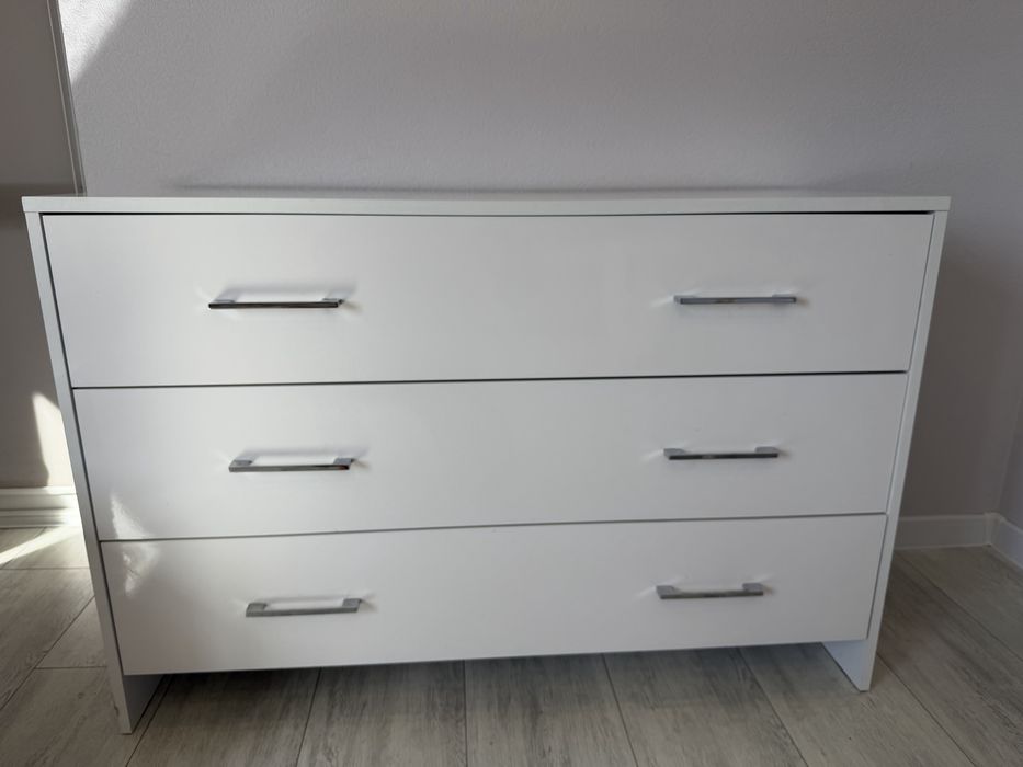 Продам комод та тумби фірми Miromark Family