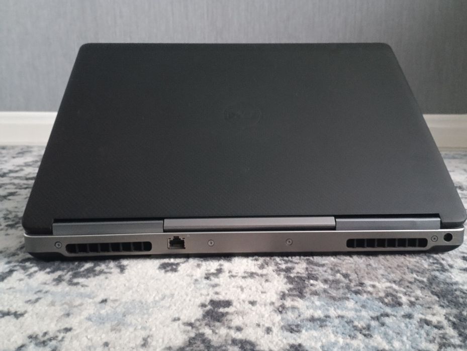 Продам ноутбук Dell precision 7510 в ідеальному стані!СРОЧНО!!!