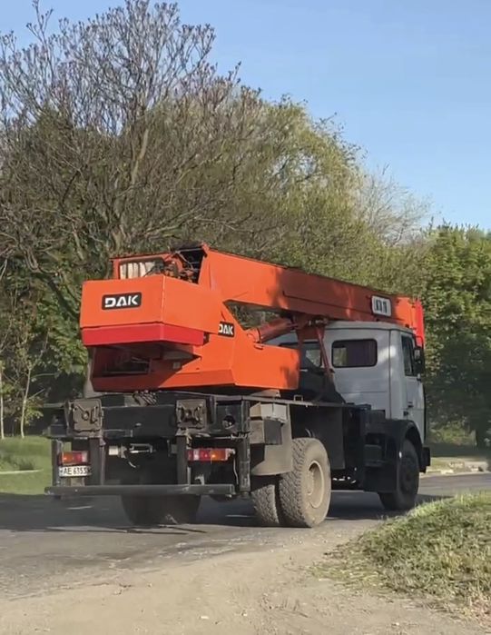 Послуги/оренда автокрану на базі автомобілю МАЗ