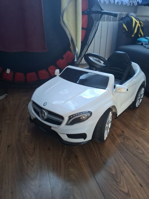 Auto na akumulator mercedes