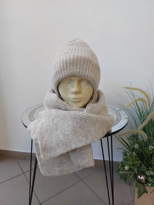 Komplet damski czapka + szalik