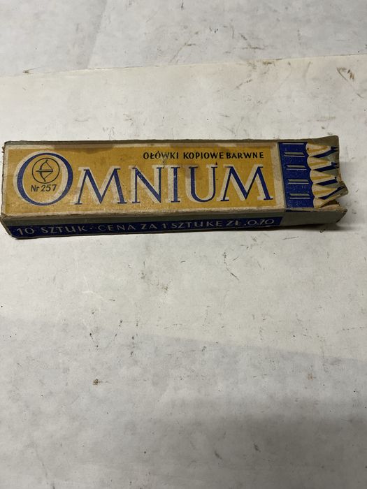 Stare kolekcjonerskie opakowanie PRL ołówki kredki PRL