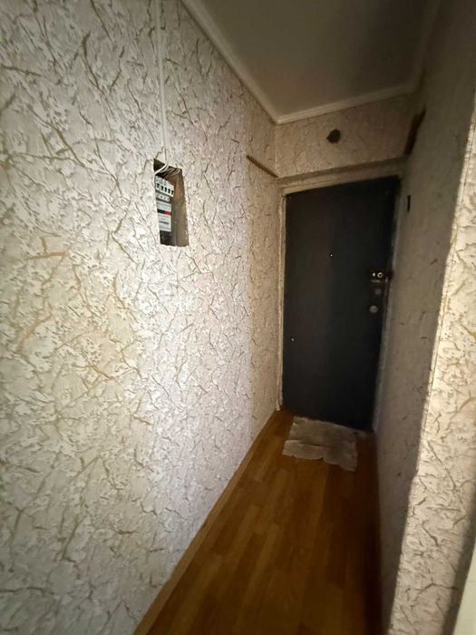 Продаю уютную и очень теплую 2х комнатную квартиру г Мерефа р-н дрп