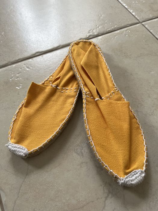 Eapadryle damskie nowe żółte rozm 39