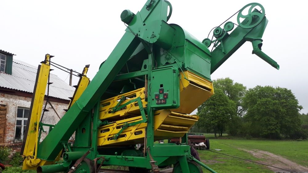 Продам овс-25,зерноочистна машина,очісник вороху,віялка.