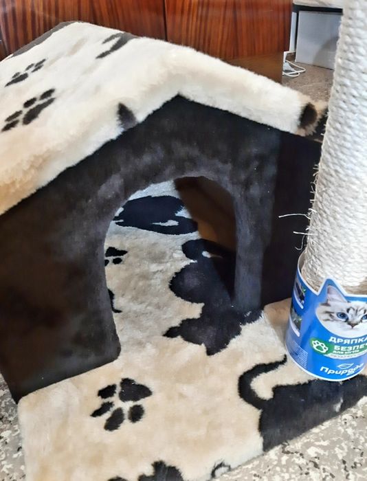 Домик для кота с когтеточкой