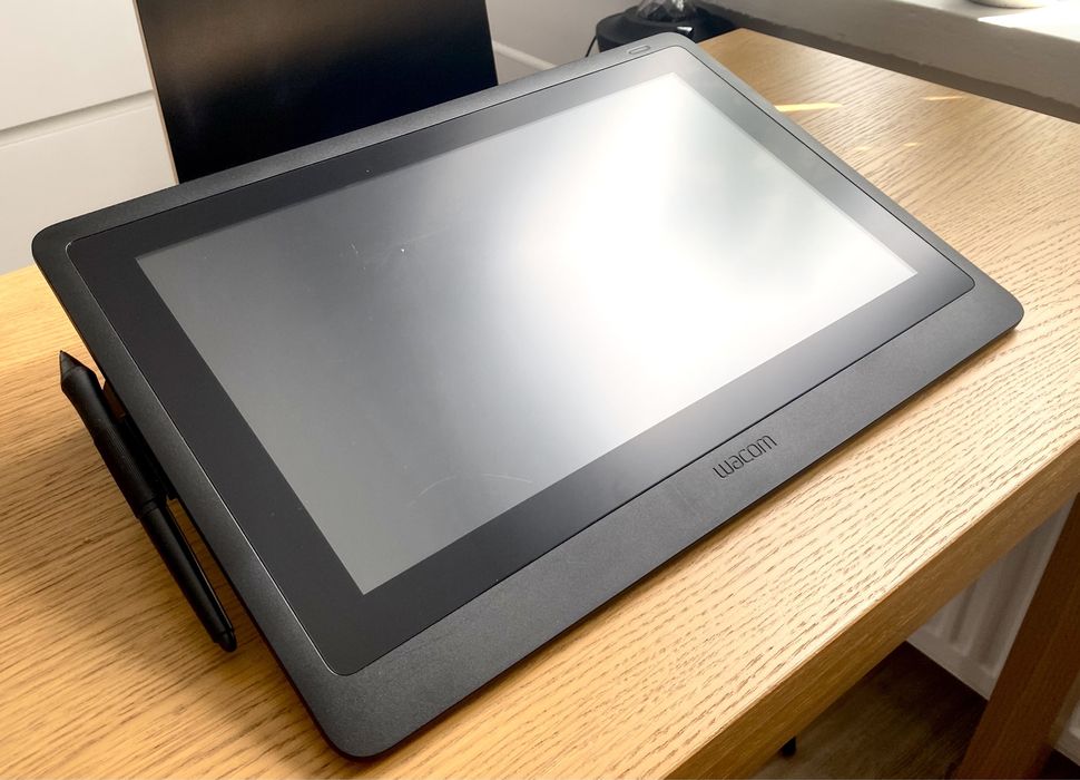 Tablet graficzny - Wacom Cintique 16. Stan bardzo dobry.