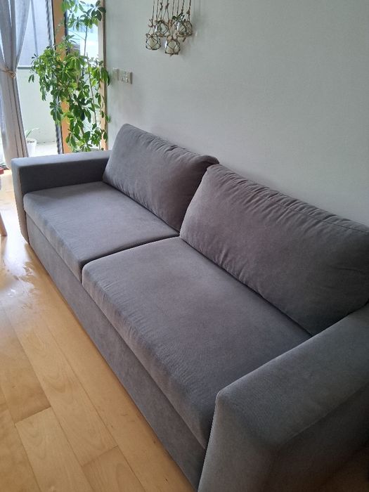 Sofá cama casal com 1 ano, pouco uso, como novo. Em Vagos.