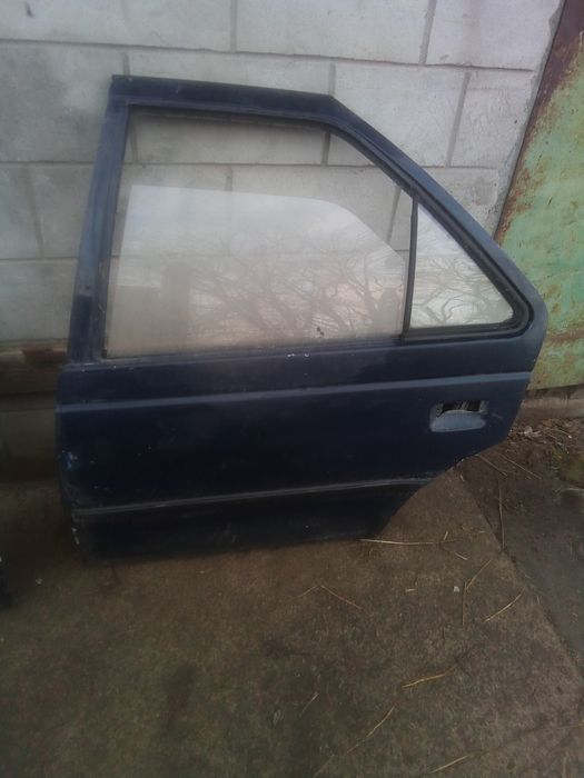 Двері ПЕЖО405 люк на Форд сієра