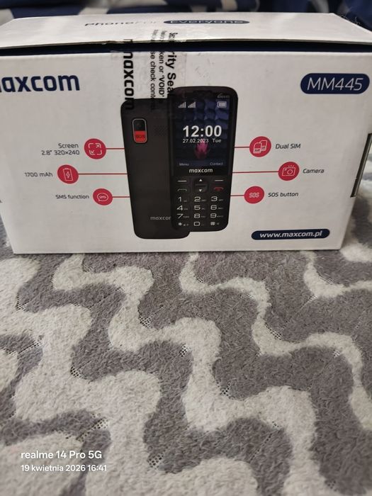 Sprzedam fabrycznie nowy telefon