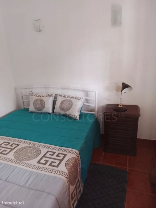 Moradia T2 com Quintal, Terraço e Churrasqueira em Vila Nova de Mil...