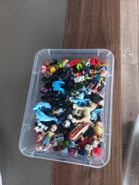 Klocki lego na wagę