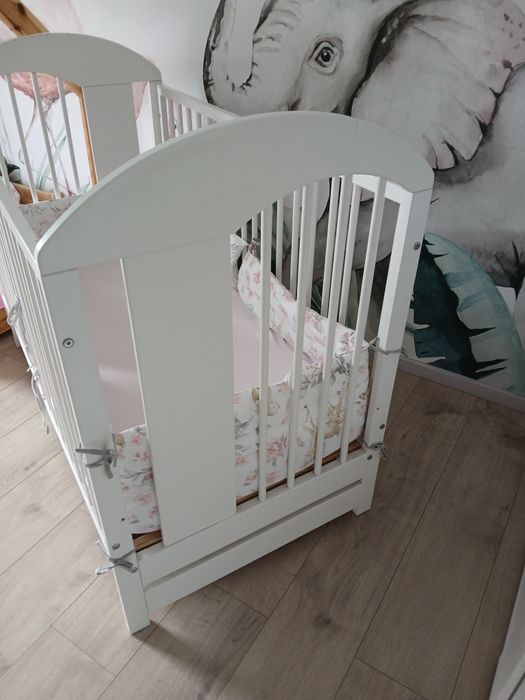 Łóżeczko dziecięce Klupś 120×60 , materac Hilding