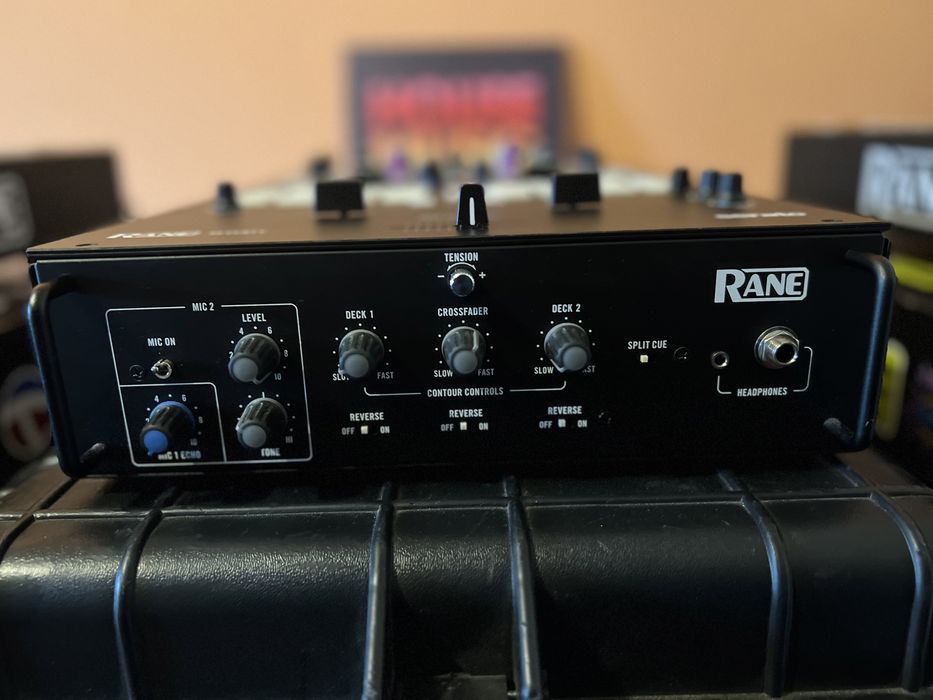 Mesa Mistura DJ Rane Seventy 70