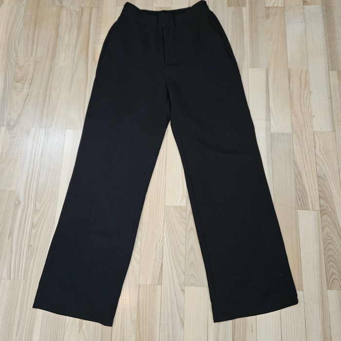 Чорні прями брюки Solmar