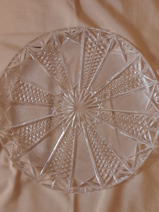 Продам хрустальное блюдо б/у