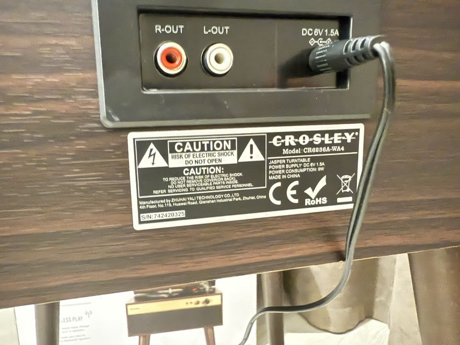 Програвач Crosley Jasper Turnable Walnut CR6236A-WA4