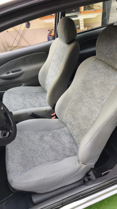 Vendo Ford Fiesta 1.25i