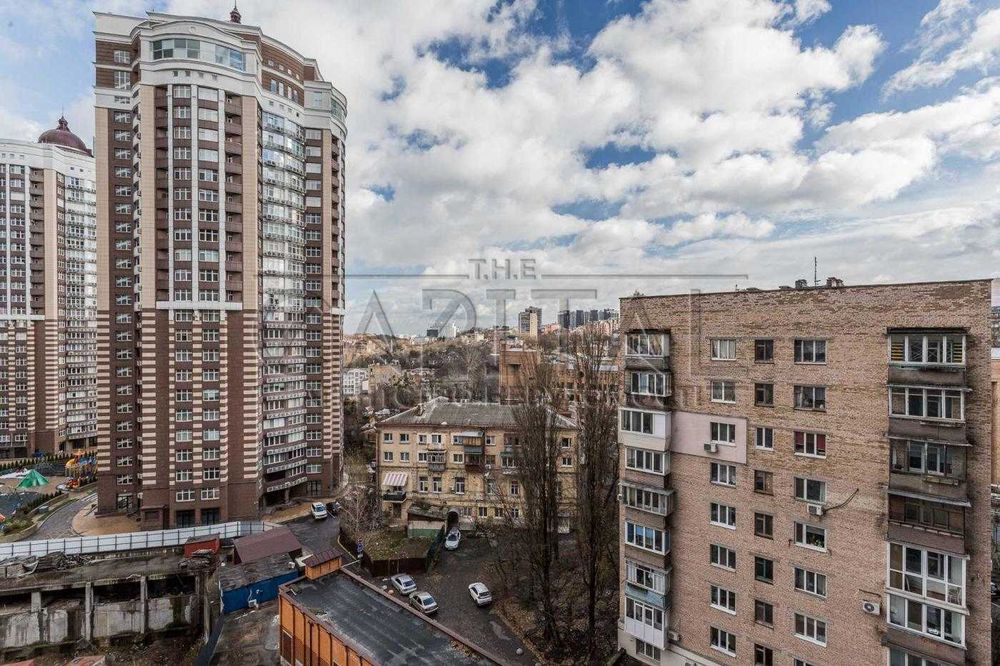 Продаж квартири 59м2 Greenville Park центр без ремонту вид