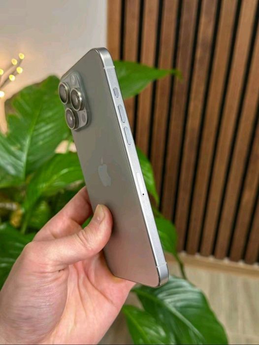 iPhone 15 pro max•256