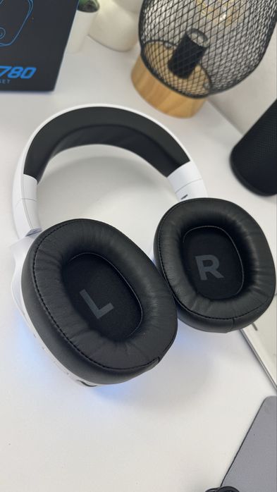 Бездротові Bluetooth навушники Captain 780 з RGB-підсвічуванням (без USB-адаптера, Сток)