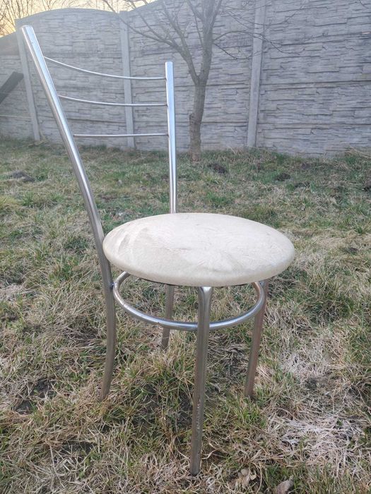 krzesło metalowe tapicerowane działka bar