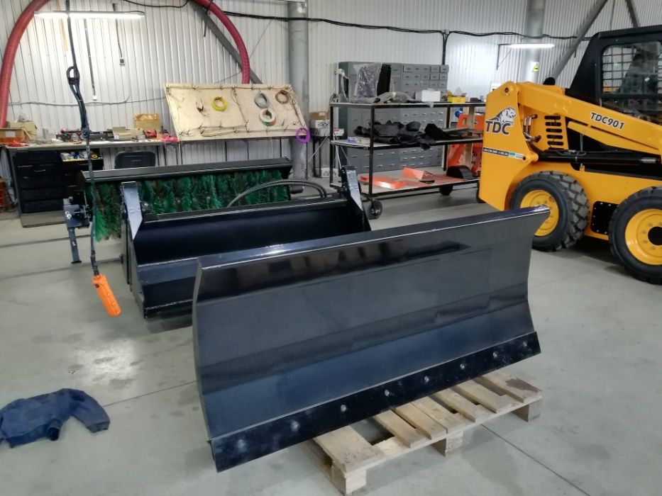 Колісний мінінавантажувач TDC 901