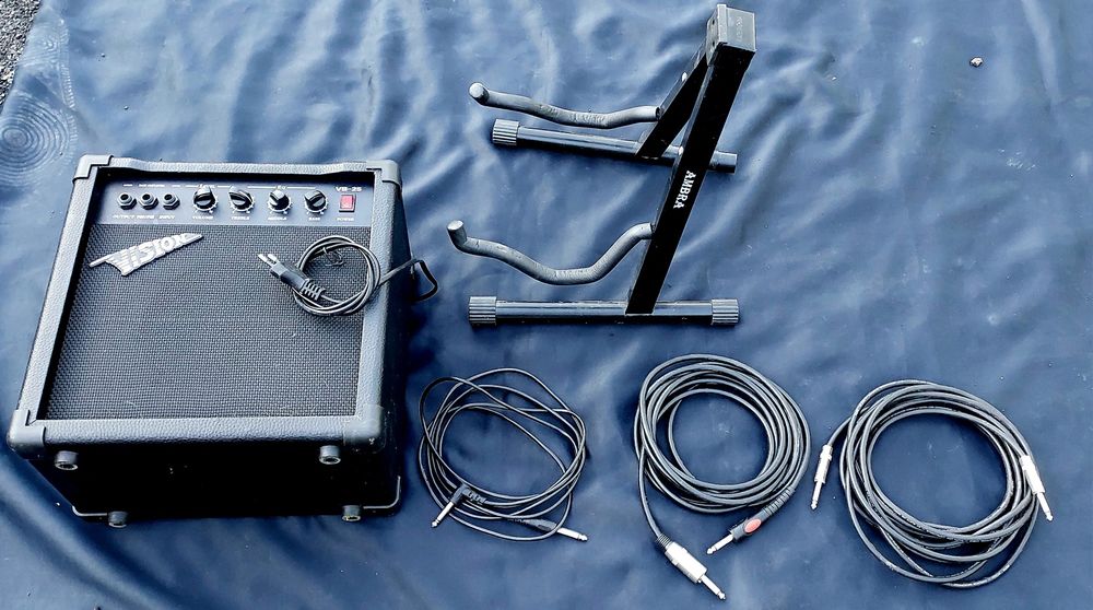 Piecyk gitarowy i pozostałości