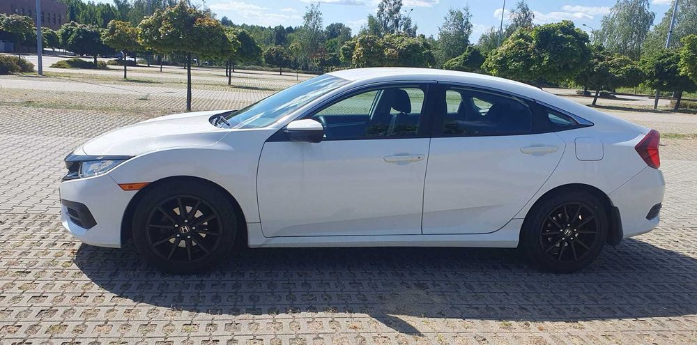 Honda CIVIC  X Sedan