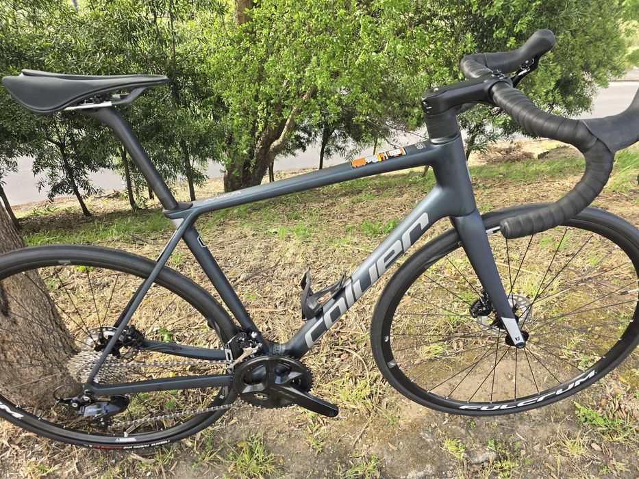 Bicicleta com 105 12x2v L nova. Carbono