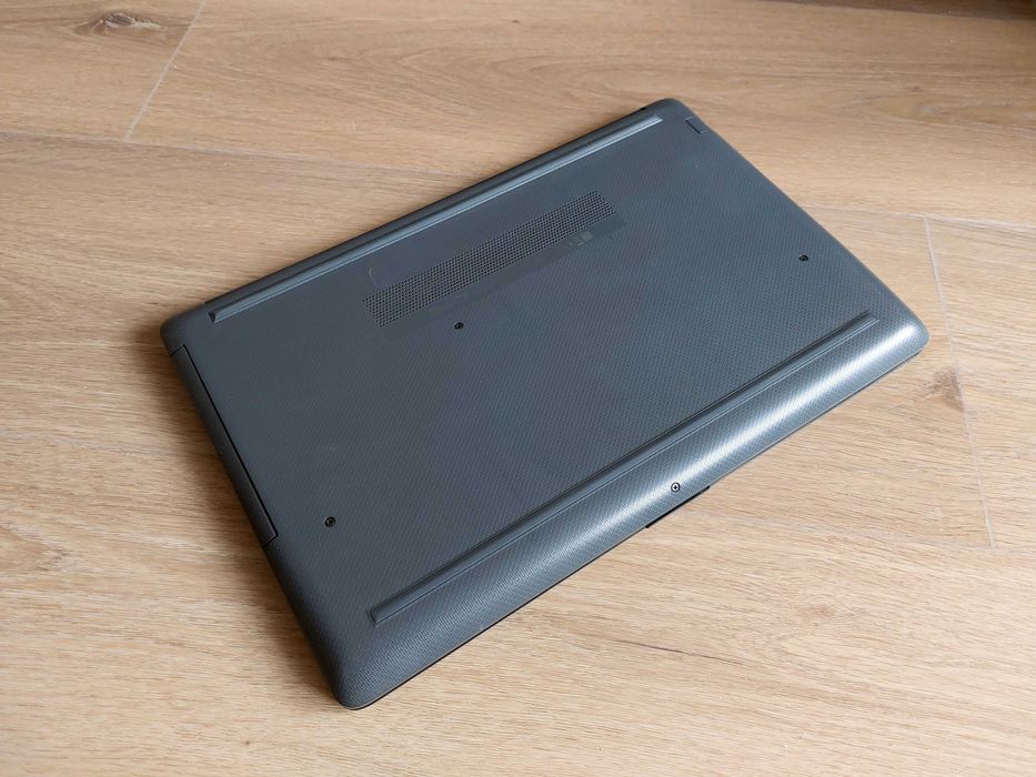Laptop HP 255 G7 15.6" AMD 3150U 8 GB 256 GB SSD DVD
