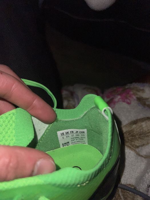 Бутси дитячі 37 розмір