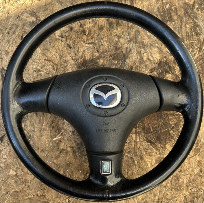 Кермо в зборі з подушкою безпеки Mazda 323F BJ