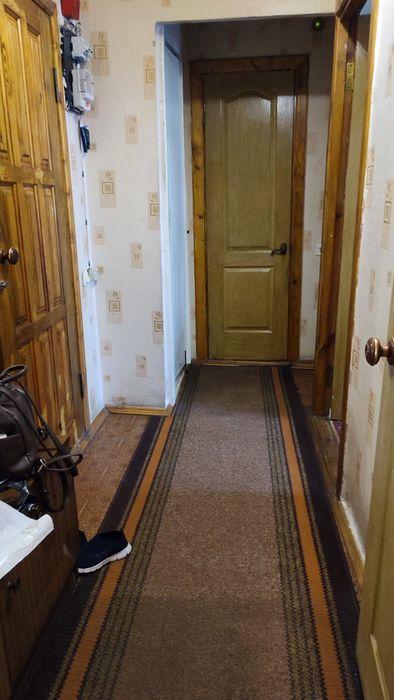 2-х комн. квартира СевГОК, ост. "Короленко" 3-й этаж, всё раздельно