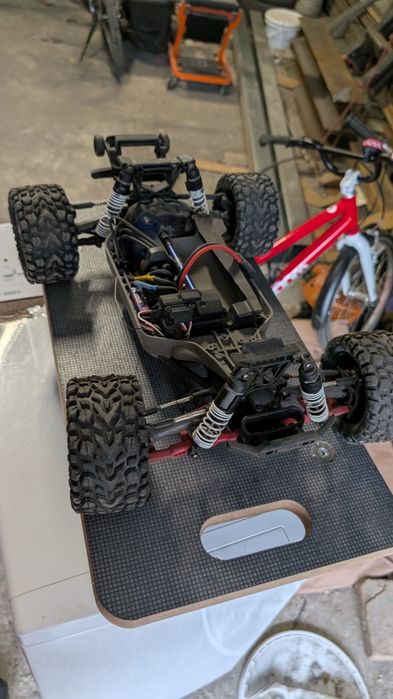 Traxxas rustler 4x4 vxl