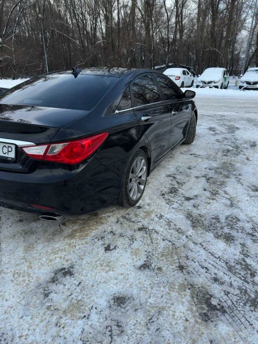 Продам Hyundai Sonata 2013