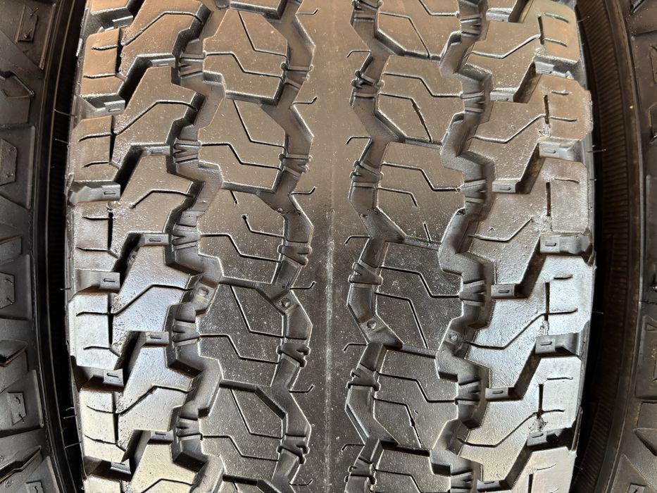 Комплект Всесезоних шин 245/70R16c Good Year
