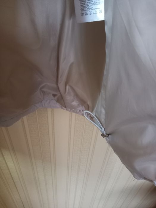 Куртка невагома 54 розмір весна , осінь